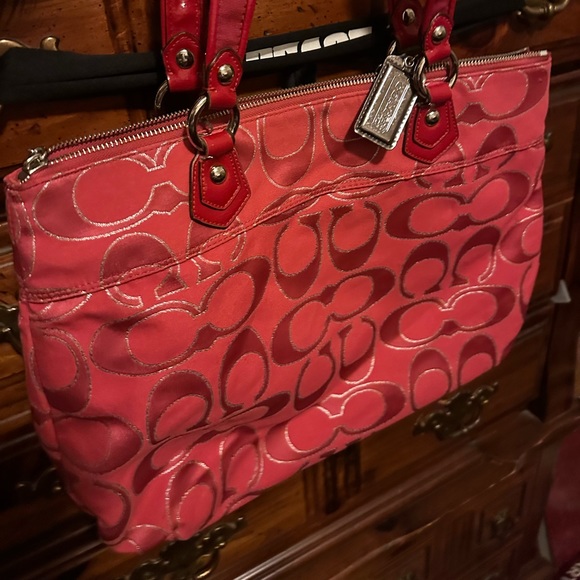 Coach coral tote - Picture 2 of 7